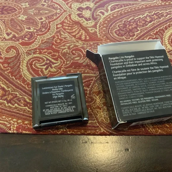Chantecaille Luminescent Eye Shade #Pangolin, BNIB, MSRP$58, must have color - Picture 3 of 3